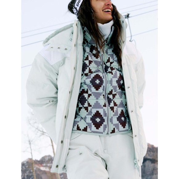 Free People Jackets & Blazers - 🎉LAST CHANCE🎉 NWT FP Movement Around The Block Ski Puffer / Salt Water Combo